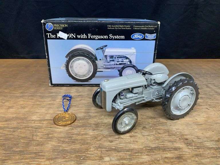1/16 Ford 9N Precision Ertl image