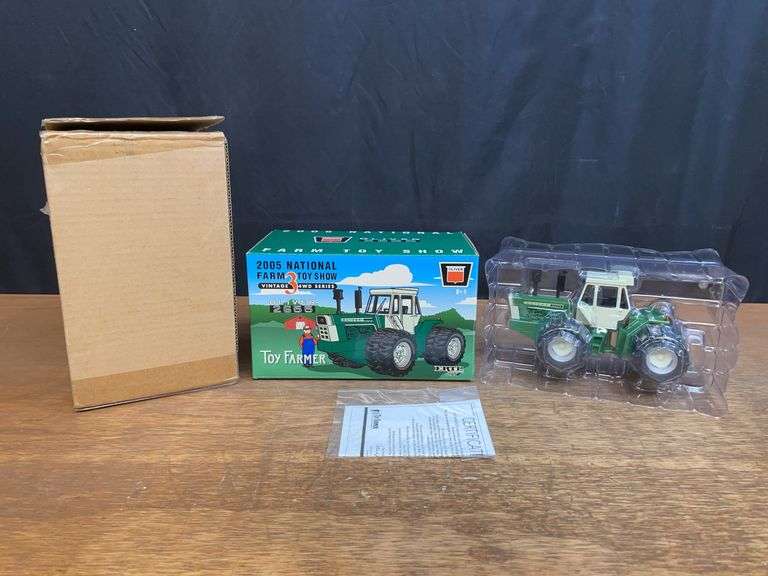 1/32 Oliver 2655 2005 NFTS NIB Ertl image