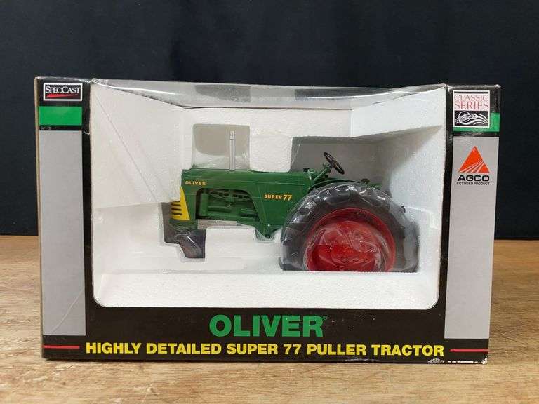 1/16 Oliver Super 77 Puller 2007 Louisville NIB SC image