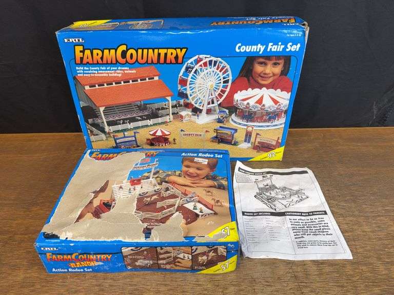 (2) 1/64 Farm Country Sets Ertl image