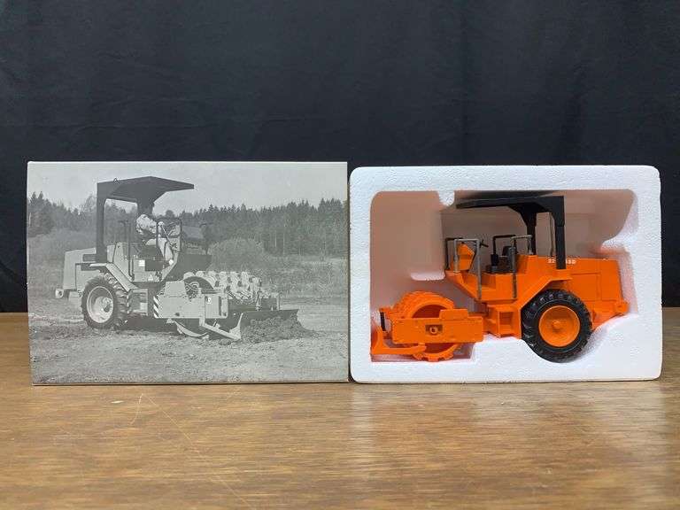 1/25 Hamm 2210-SSD Pad Foot Roller NIB NZG image