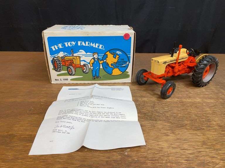 1/16 Case 800 1990 NFTS NIB Ertl image