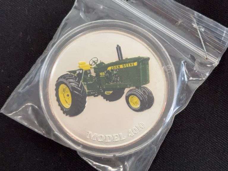 John Deere 4010 .999 Fine Silver Coin image