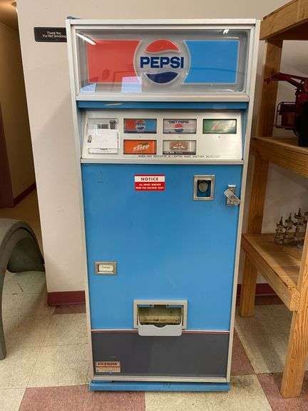 Dixie Narco Pepsi Machine image