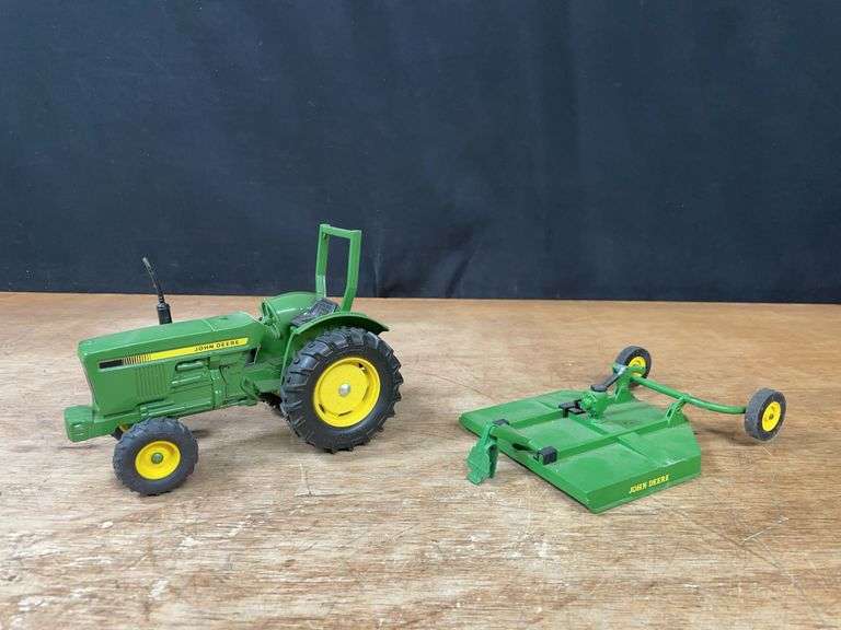 (2) 1/16 John Deere 450 + Mower image