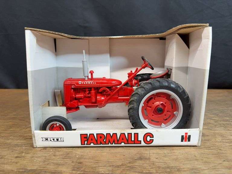 1/16 Farmall C NIB Ertl image