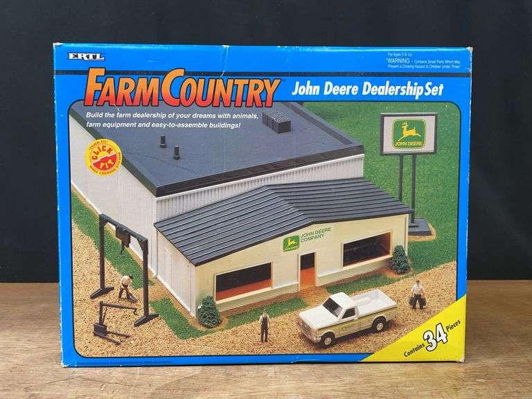 1/64 John Deere Dealer Ship Ertl image