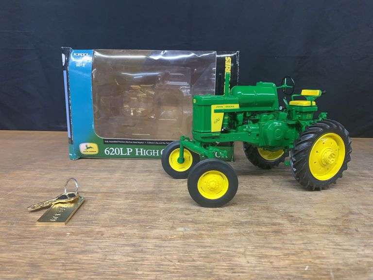 1/16 John Deere 620LP Hi-Crop Precision Key Ertl image