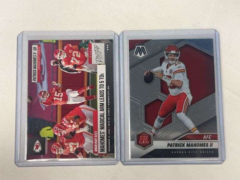 (2) Patrick Mahomes Football Cards image