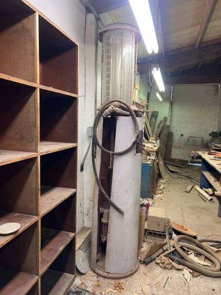 Vizo 10 Gallon Visable Gas Pump image