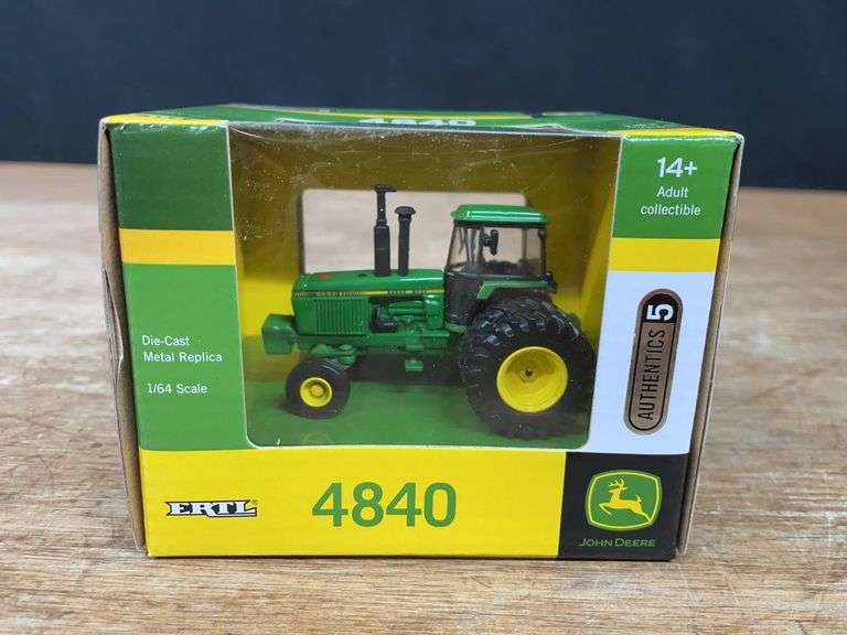 1/64 John Deere 4840 Authentics NIB Ertl image