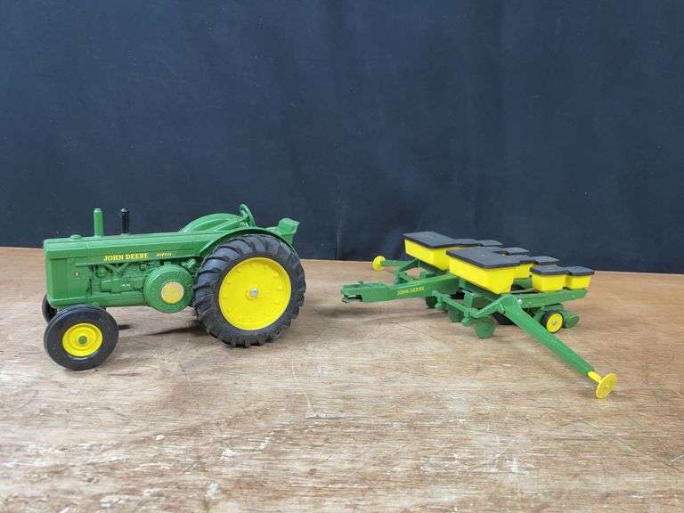 (2) 1/16 John Deere R + Planter Ertl image