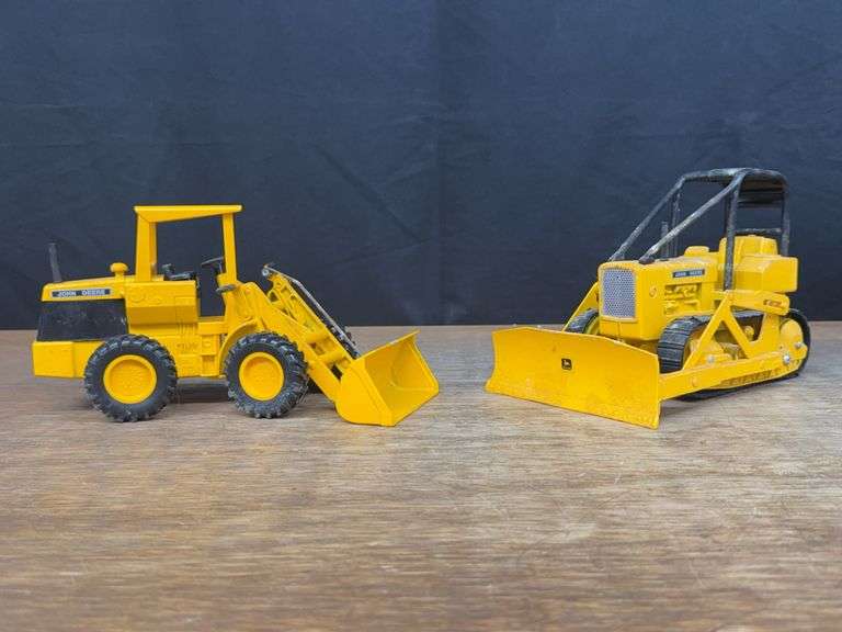 (2) 1/16 John Deere 450 Crawler + Wheel Loader Ertl image