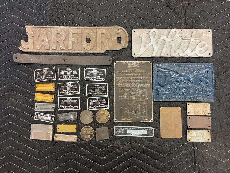 Auto Name Plates image