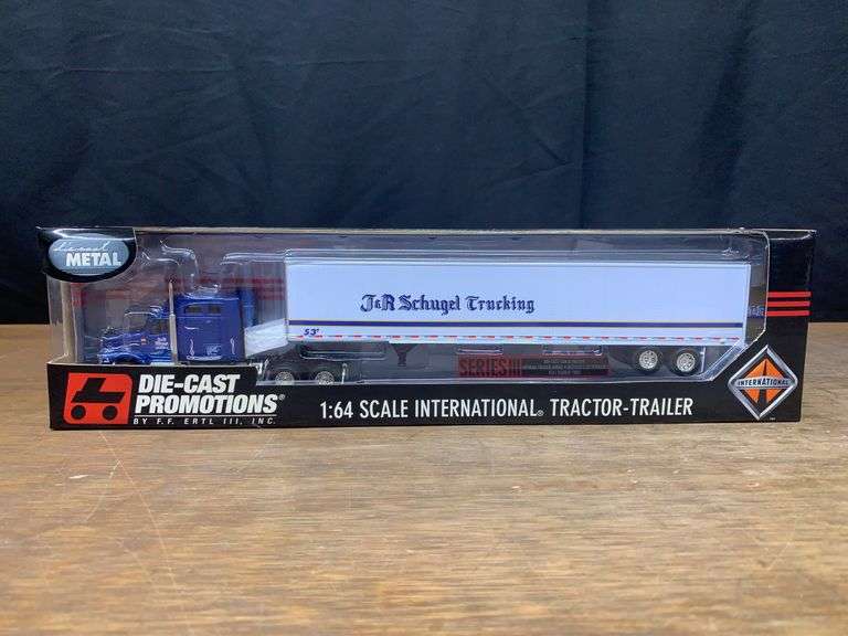 1/64 J&R Schugel Trucking Semi NIB DCP image