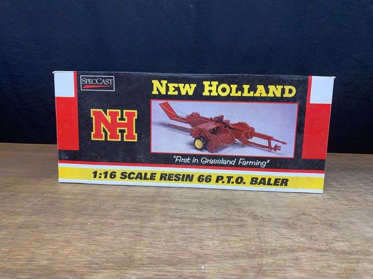 1/16 New Holland 66 Baler NIB SC image