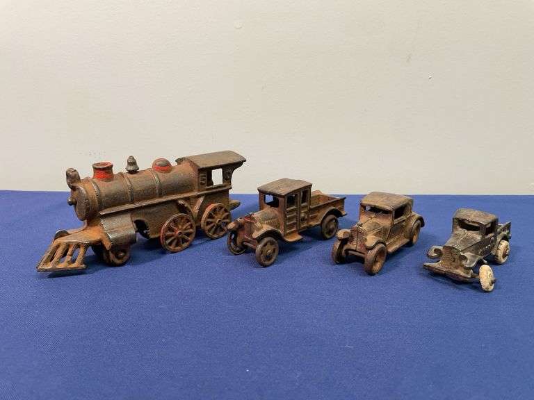 (4) Cast Iron Trucks, Car, Loco image
