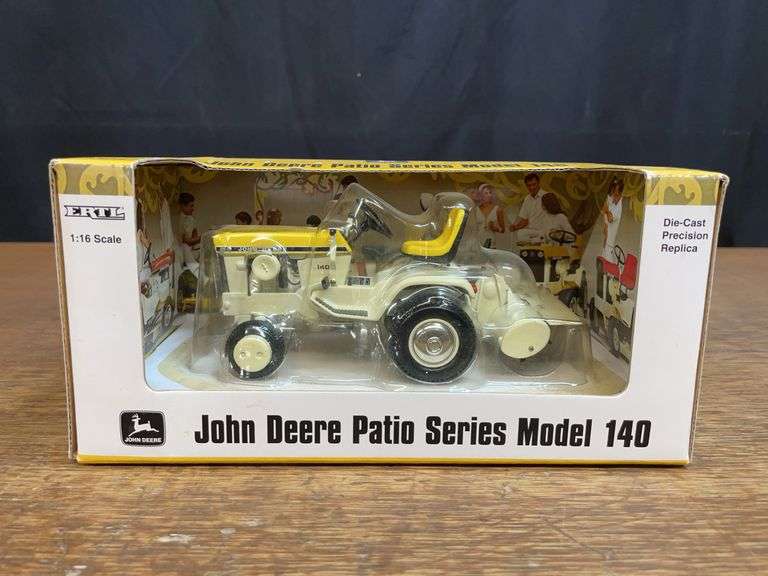 1/16 John Deere 140 L&G April Yellow NIB Ertl image