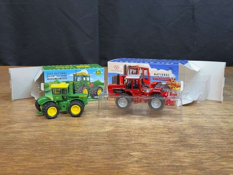 1/64 John Deere 7020 + MF 4840 NFTS NIB Ertl image