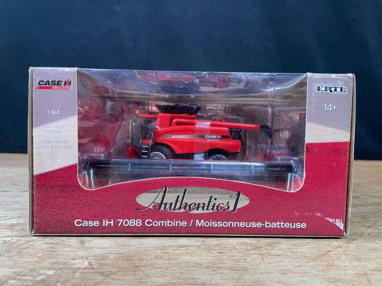 1/64 Case-IH 7088 Combine Authentics NIB Ertl image