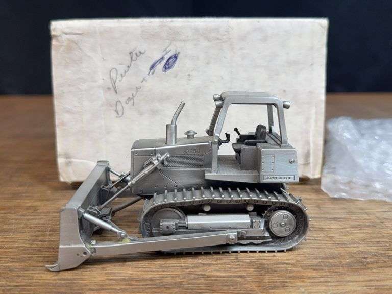 1/43 John Deere JD850 Bulldozer Pewter image