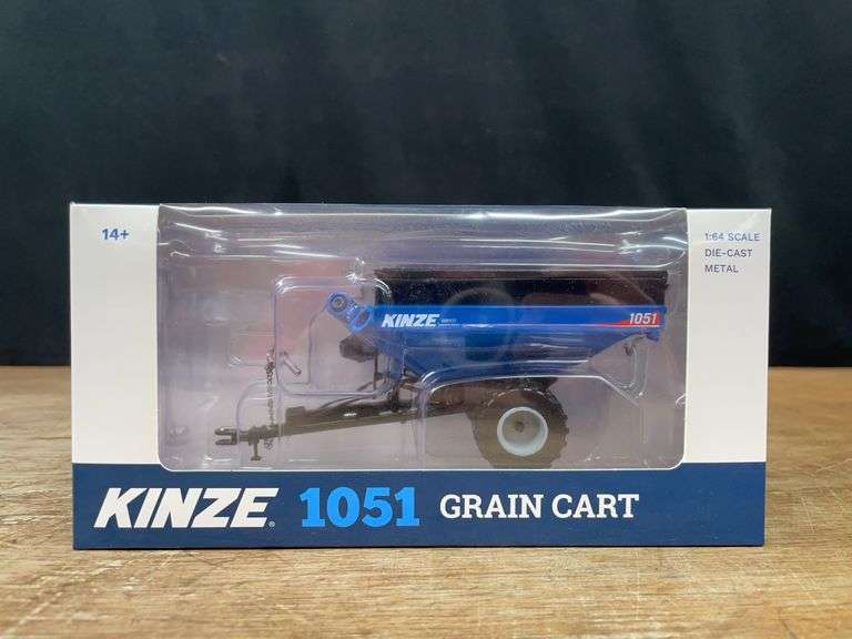 1/64 Kinze 1051 Grain Cart NIB SC image