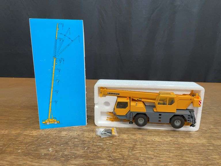 1/50 Liebherr LTM 1030/2 Crane NIB Conrad image