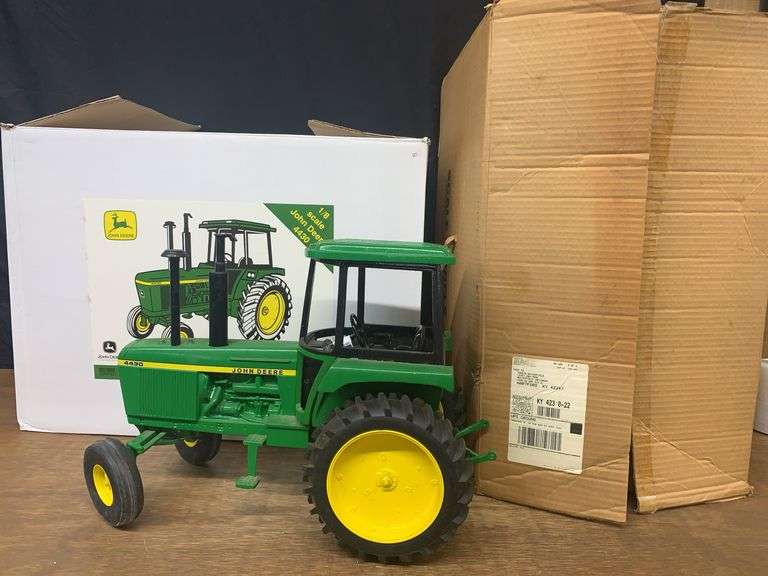 1/8 John Deere 4430 NIB SM image
