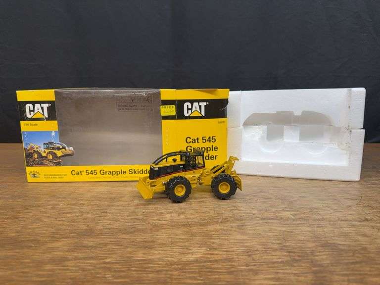 1/50 Caterpillar 545 Skidder Norscot image