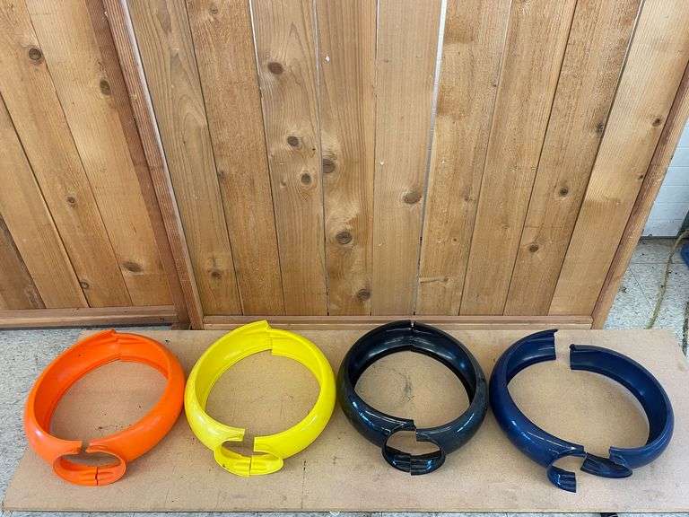 (8) Plastic Gas Globe Frame Halves image