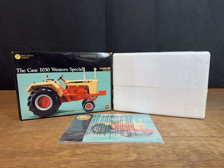 1/16 Case 1030 Precision NIB Ertl image