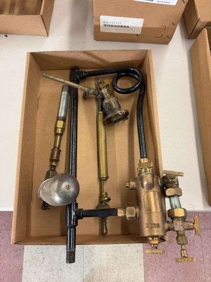 Steam Whistle Body and Steam Oiler image