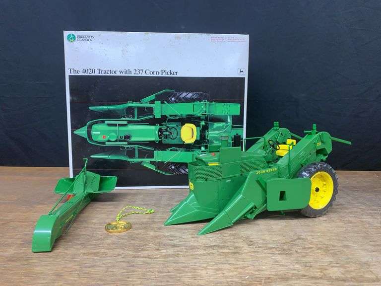 1/16 John Deere 4020 w/Picker Precision Ertl image