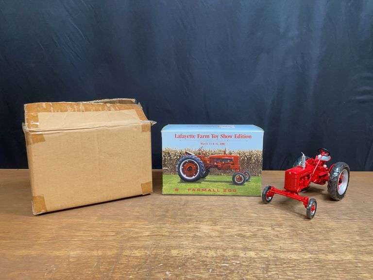 1/16 Farmall 200 2000 Lafayette NIB Ertl image