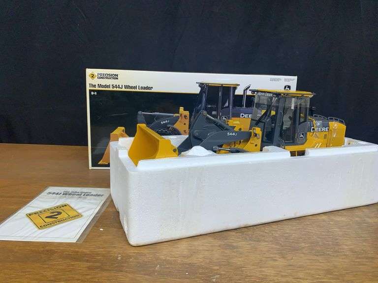 1/16 John Deere 544J Wheel Loader Precision NIB Ertl image