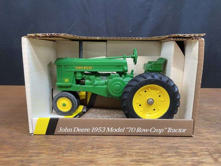 1/16 John Deere 70 NIB Ertl image