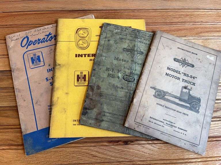 (4) International Truck Manuals image