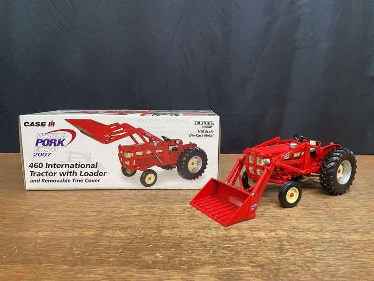 1/16 IH 460 w/Loader 2007 Pork Expo NIB Ertl image