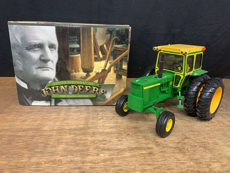 1/16 John Deere 4520 200th Birthday Ertl image