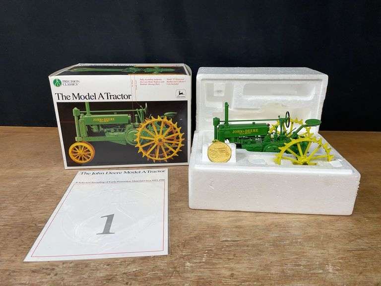 1/16 John Deere A Precision NIB Ertl image