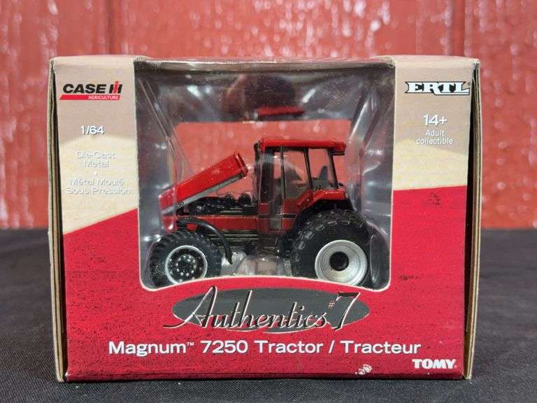 1/64 Case-IH Magnum 7250 Authentics NIB Ertl image