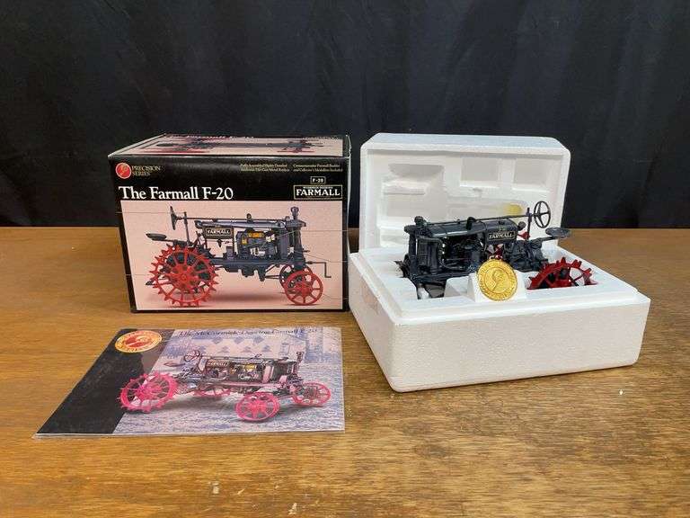 1/16 Farmall F-20 Precision NIB Ertl image