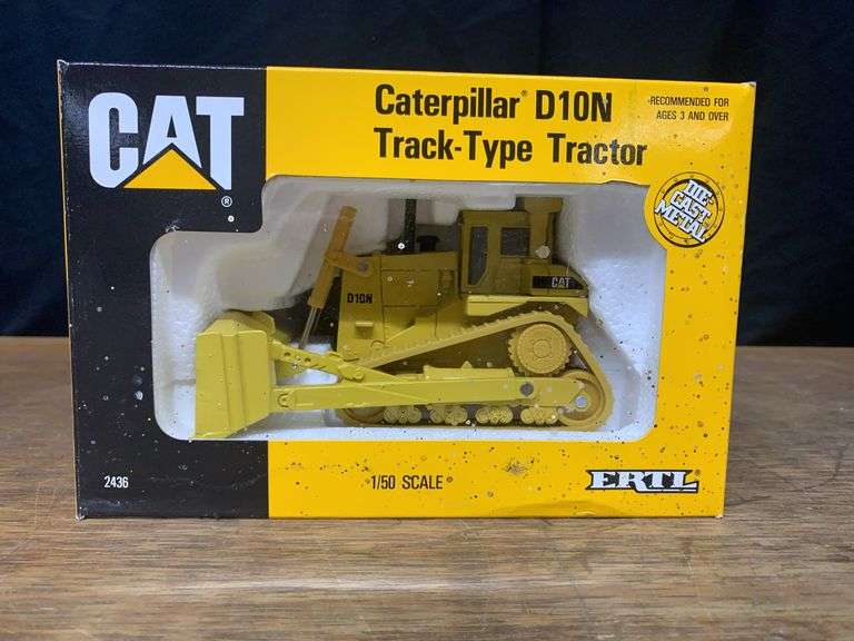 1/50 Caterpillar D10N Crawler NIB Ertl image