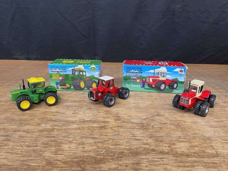(3) 1/64 John Deere 7020, IH 4366, MF 1500 NFTS Ertl image