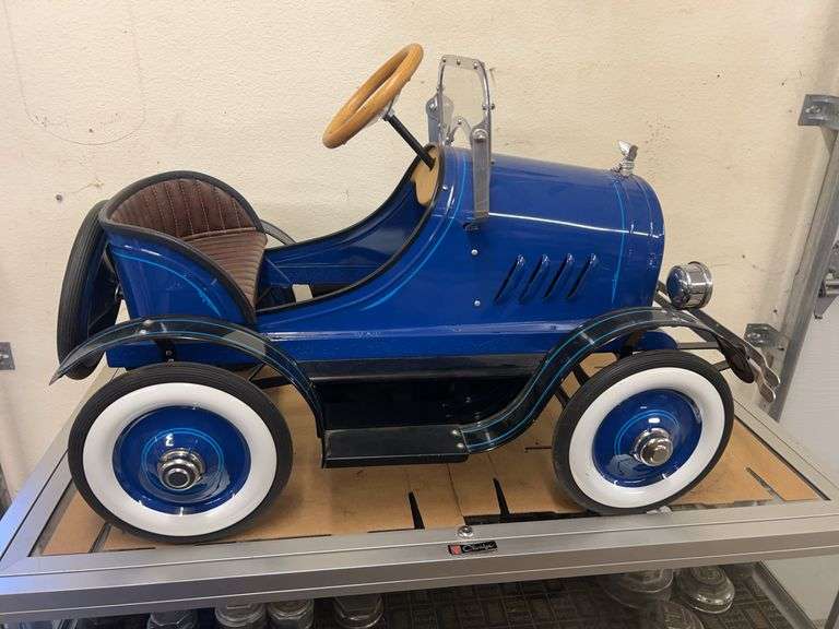 King Pedal Car image