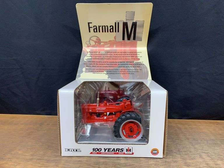 1/16 Farmall M 100 Years NIB Ertl image