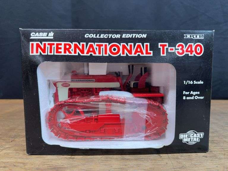 1/16 IH T-340 Crawler Collector NIB Ertl image