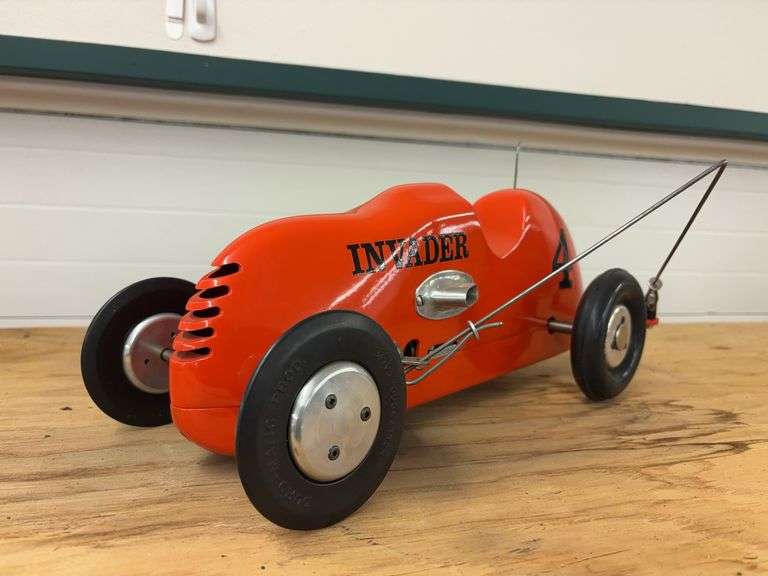 Duro-Martin Invader Tether Car image