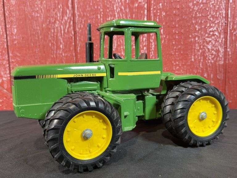 1/16 John Deere 8650 Ertl image