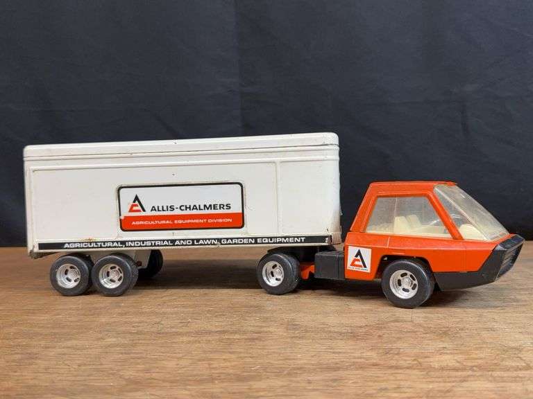 1/25 AC Hurricane Semi Ertl image